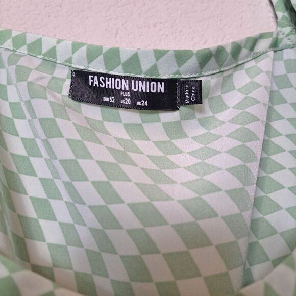 Fashion Union ASOS Plus Checkerboard Smocked Waist Blouse Puff Sleeve Size 20 - Picture 3 of 11